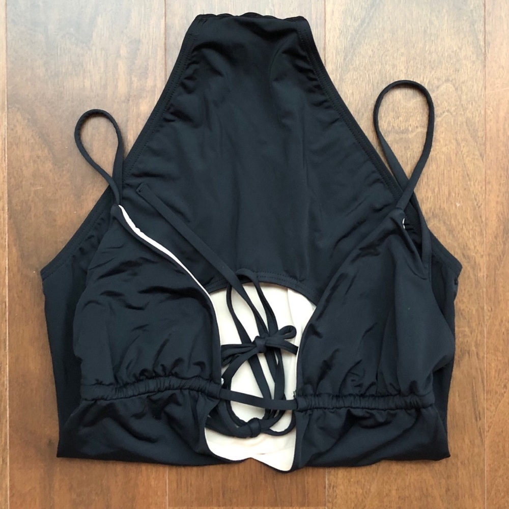 One piece Swimsuit - Picture 14 of 16